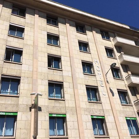 Hotel ibis Styles Evry Cathédrale Courcouronnes Exterior foto
