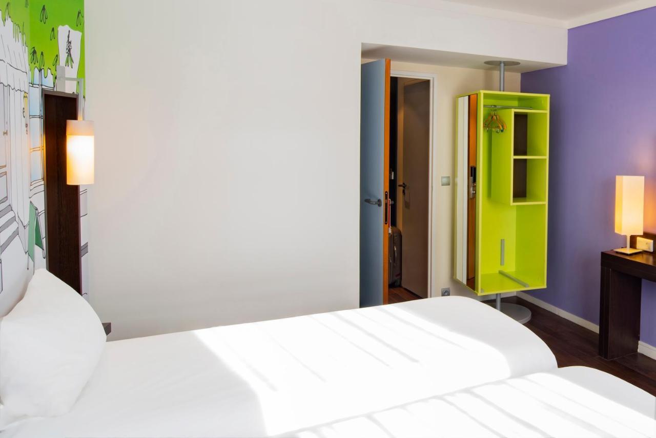 Hotel ibis Styles Evry Cathédrale Courcouronnes Exterior foto