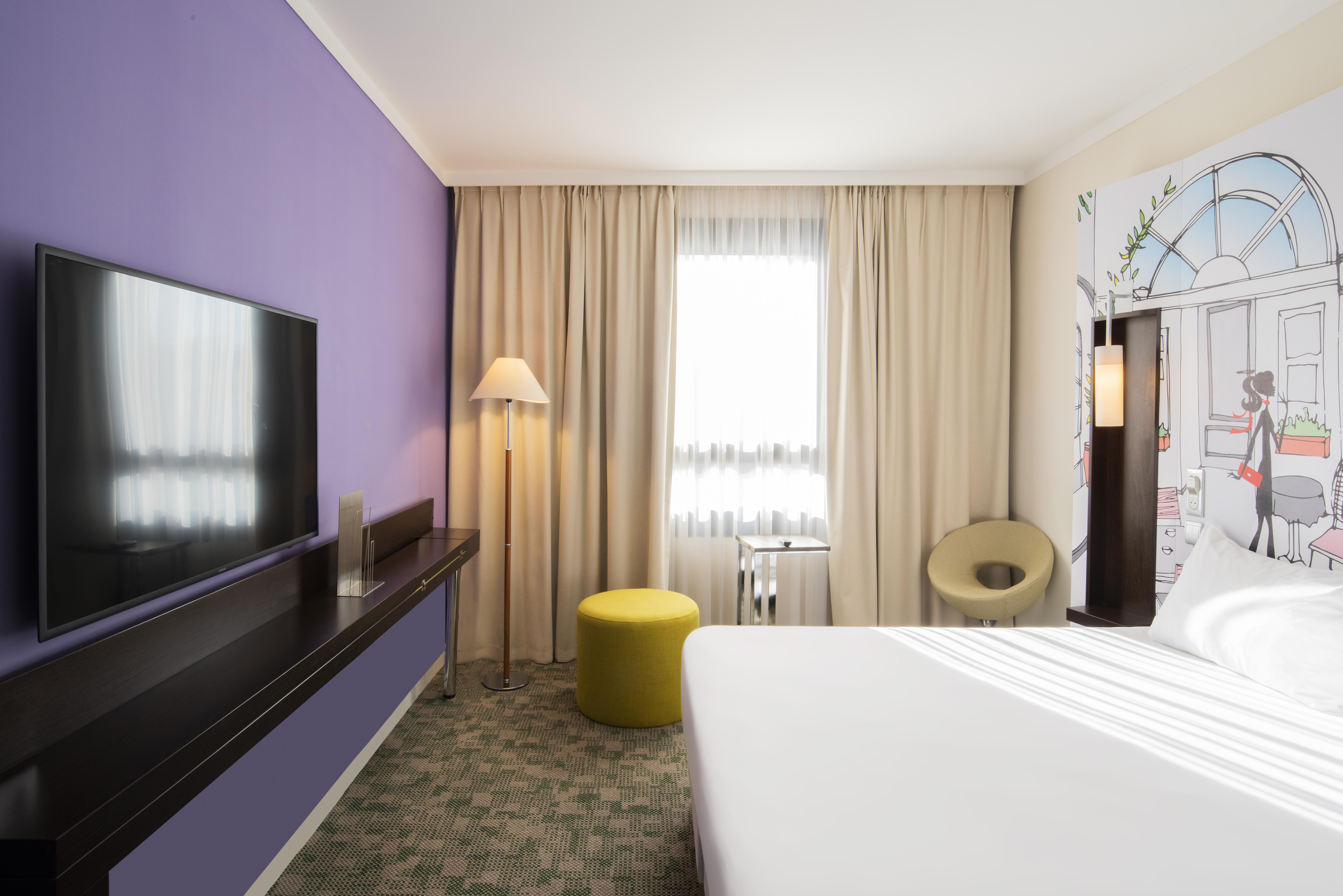 Hotel ibis Styles Evry Cathédrale Courcouronnes Exterior foto