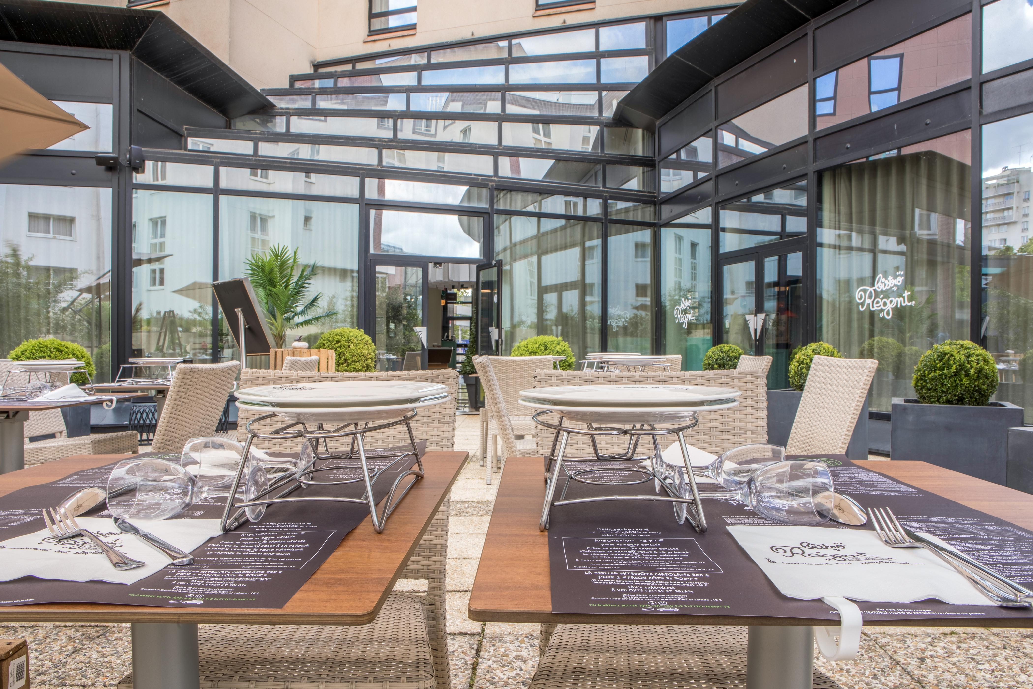Hotel ibis Styles Evry Cathédrale Courcouronnes Exterior foto